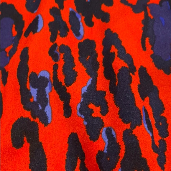 Red leopard print blouse - Picture 2 of 3